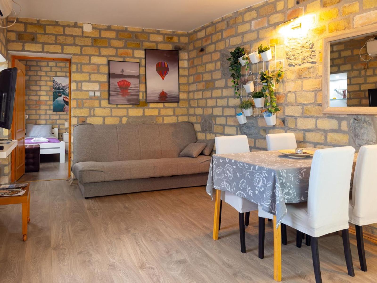 Bakina Kuca Apartment Golubac